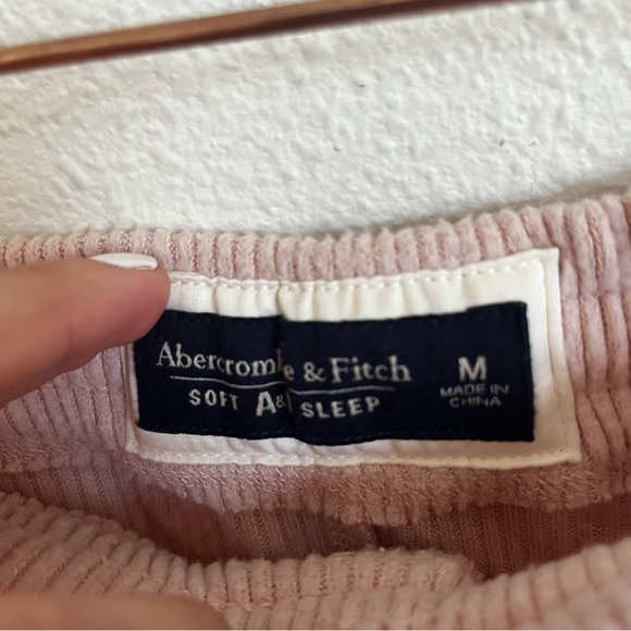 Abercrombie & Fitch / pink lace trim cami sleep top & shorts set - Picture 9 of 9